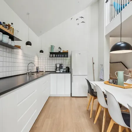 Unique Multi-level With Game Room, And For Everyone